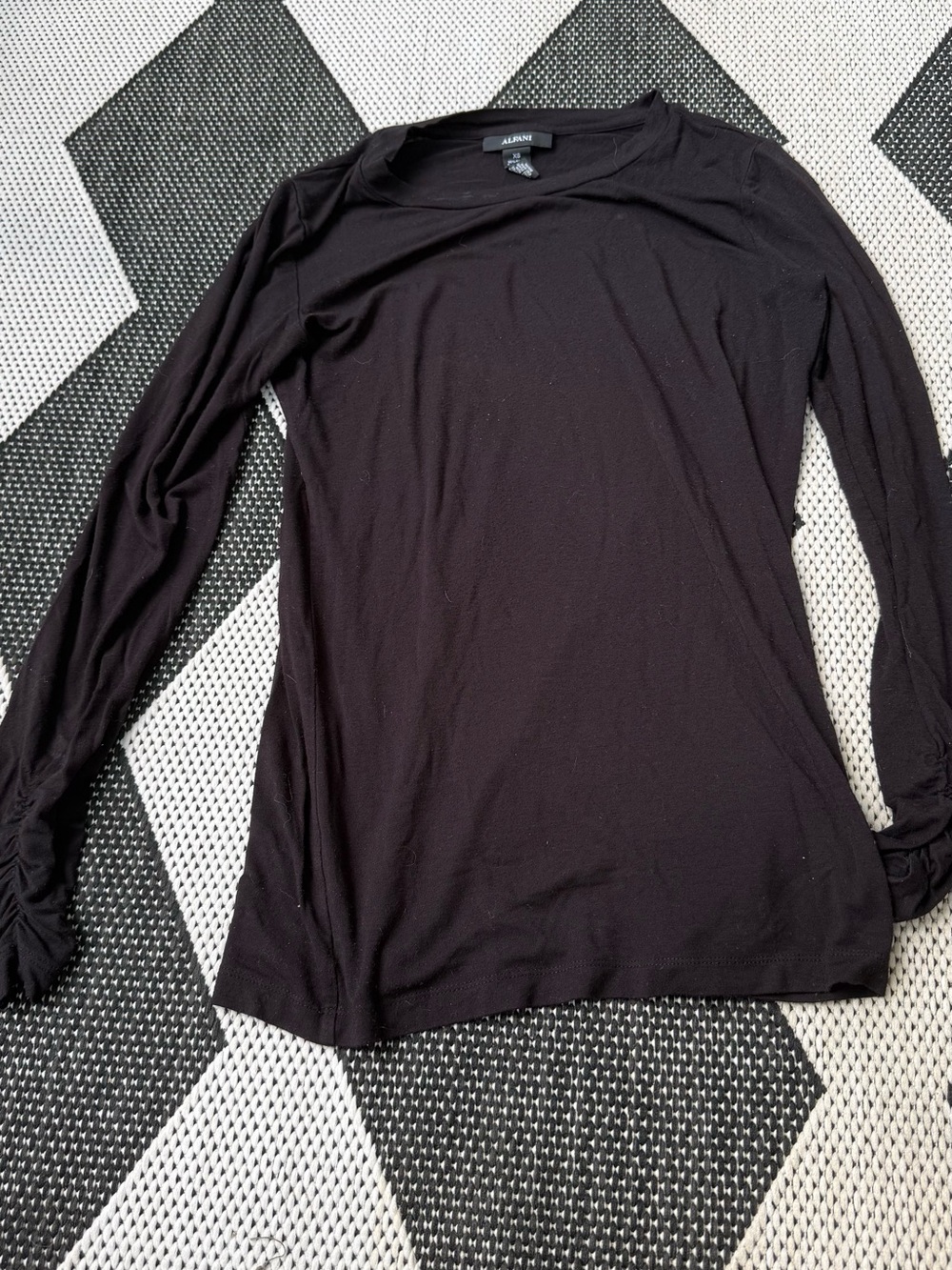 Alfani Men’s Black Long-Sleeve Crew Tee